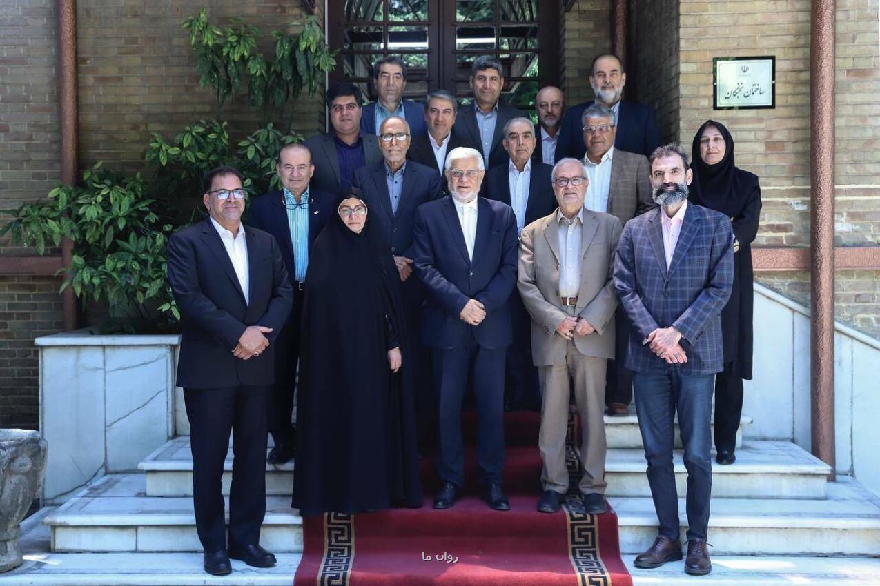 تأکید عارف بر اهمیت تغییر سیاستها در امتداد الگوسازی برای نسل جوان